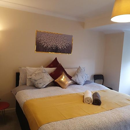 Lovely 1Bedrood Apartment Гильдфорд Экстерьер фото