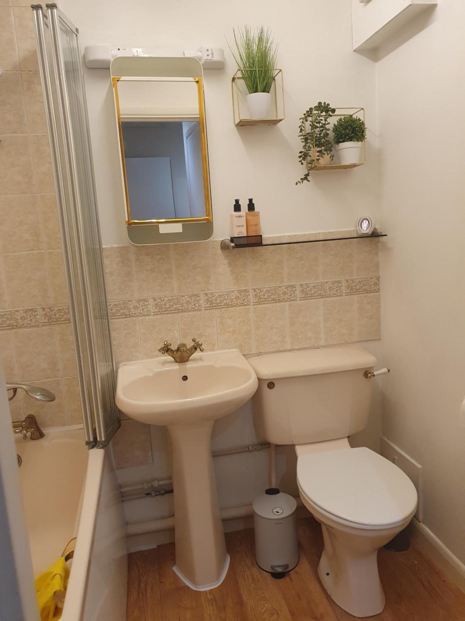 Lovely 1Bedrood Apartment Гильдфорд Экстерьер фото
