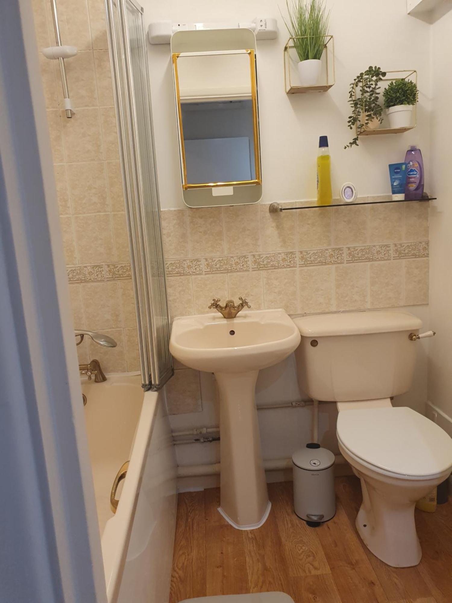 Lovely 1Bedrood Apartment Гильдфорд Экстерьер фото