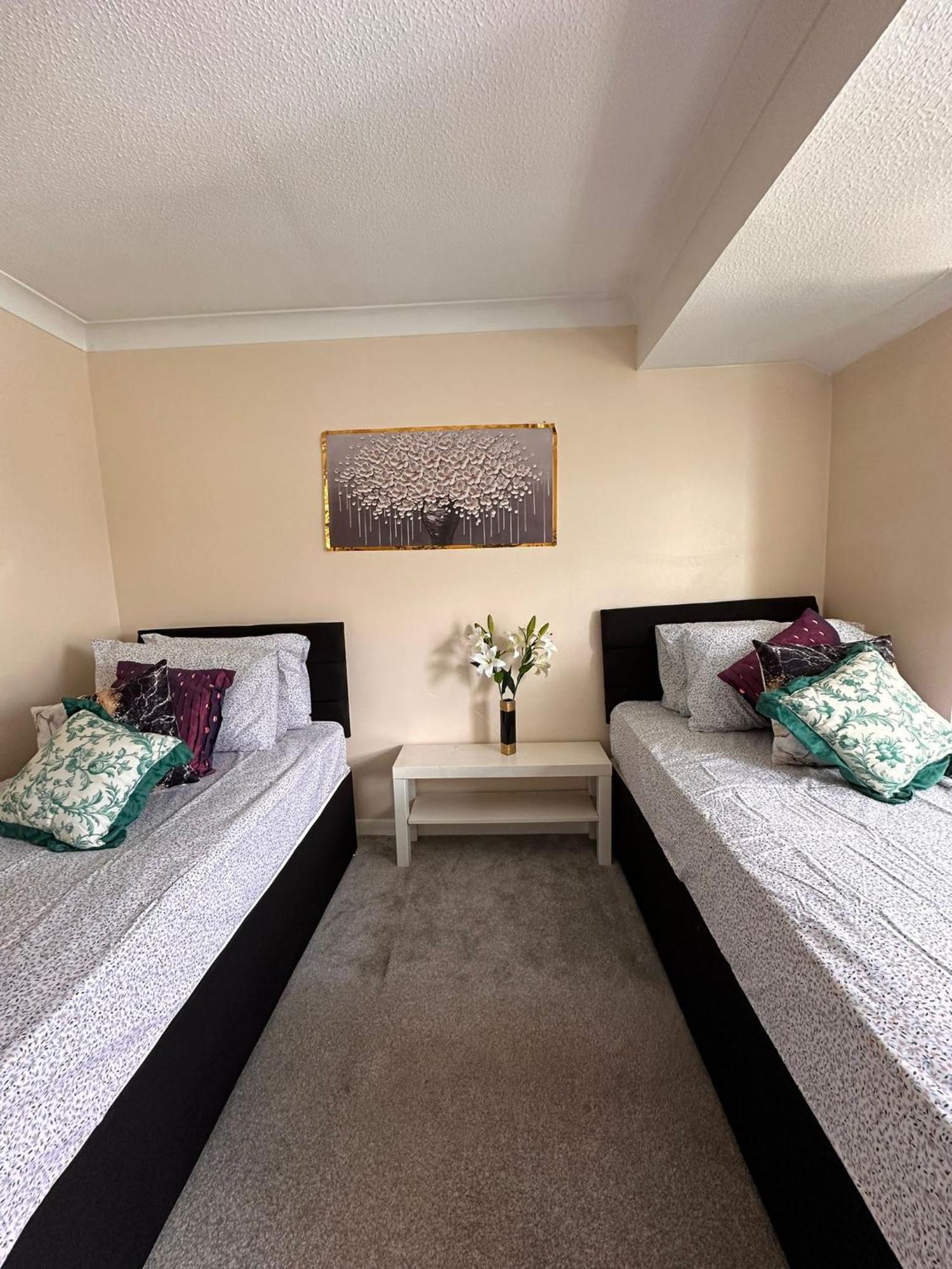 Lovely 1Bedrood Apartment Гильдфорд Экстерьер фото